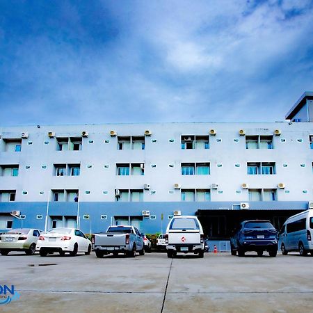 Horizon Hotel Surat Thani Esterno foto